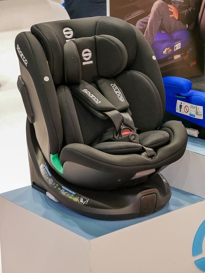 ISOFIX պրեմիում նստատեղ՝ Պրեմիում ISOFIX մոդել՝ փափուկ ներդիրներով